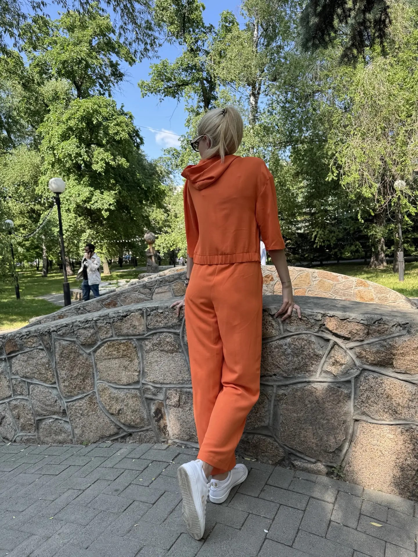 Костюм женский