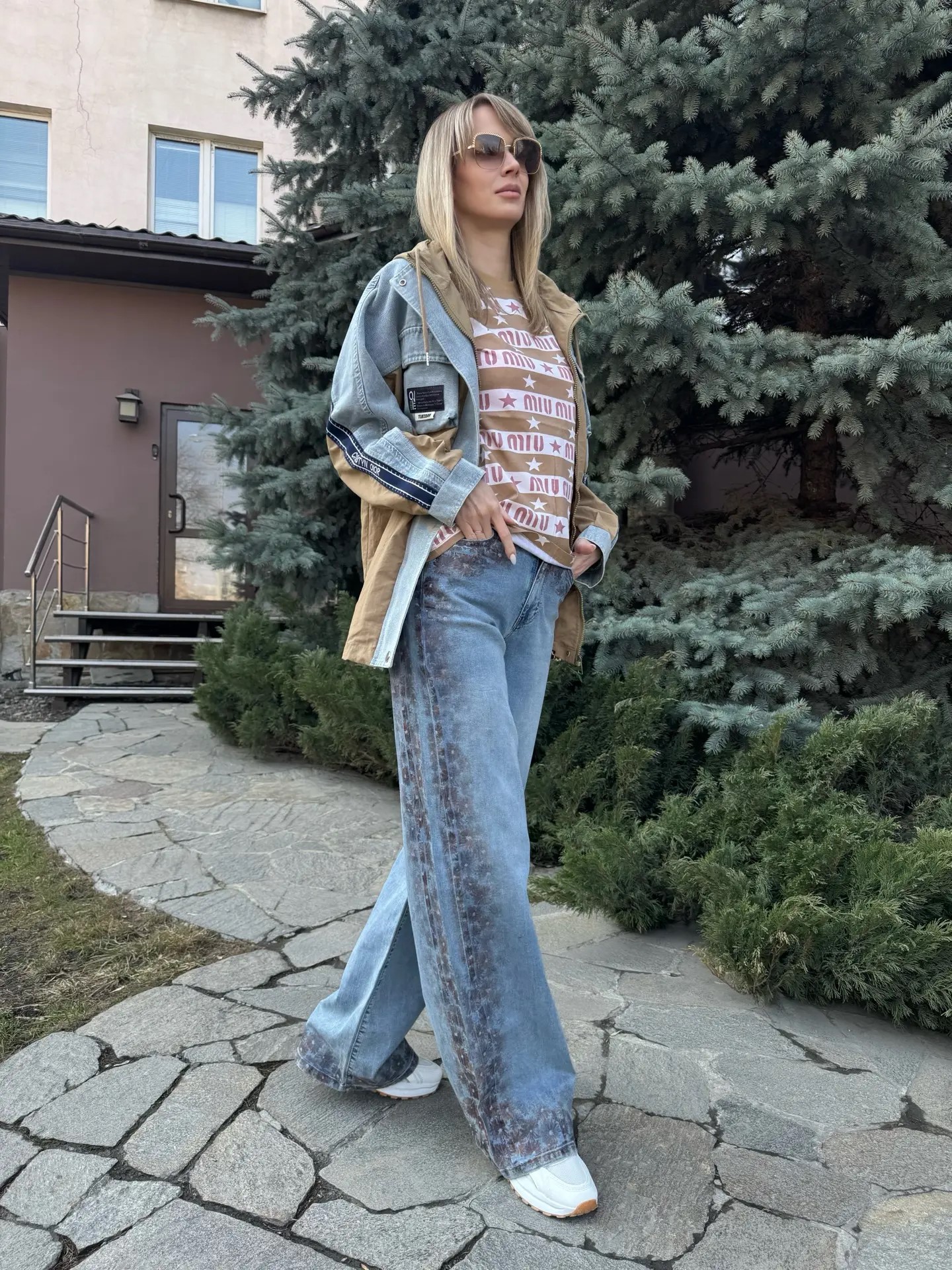 Джинсы женские