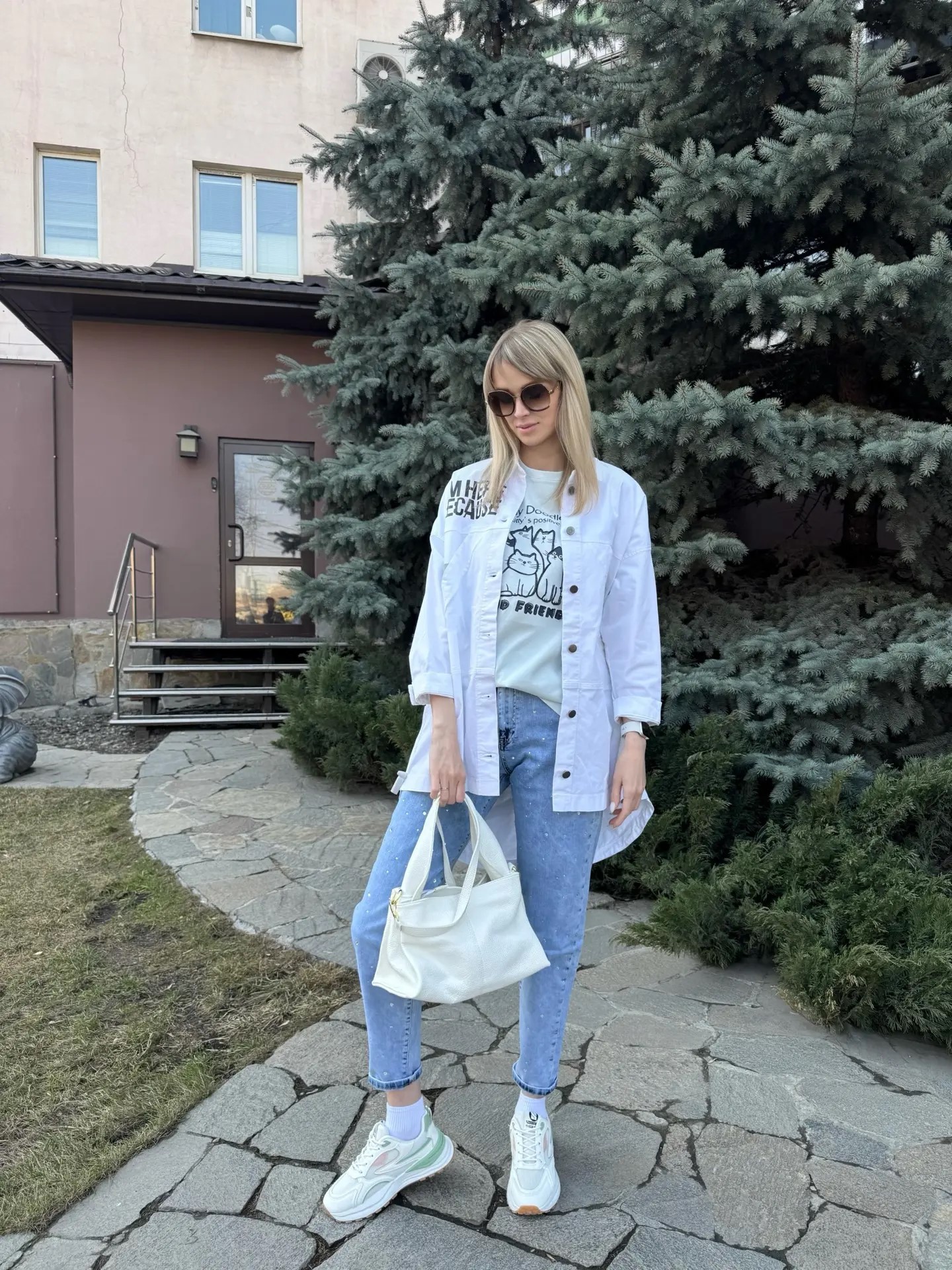 Ветровка женская